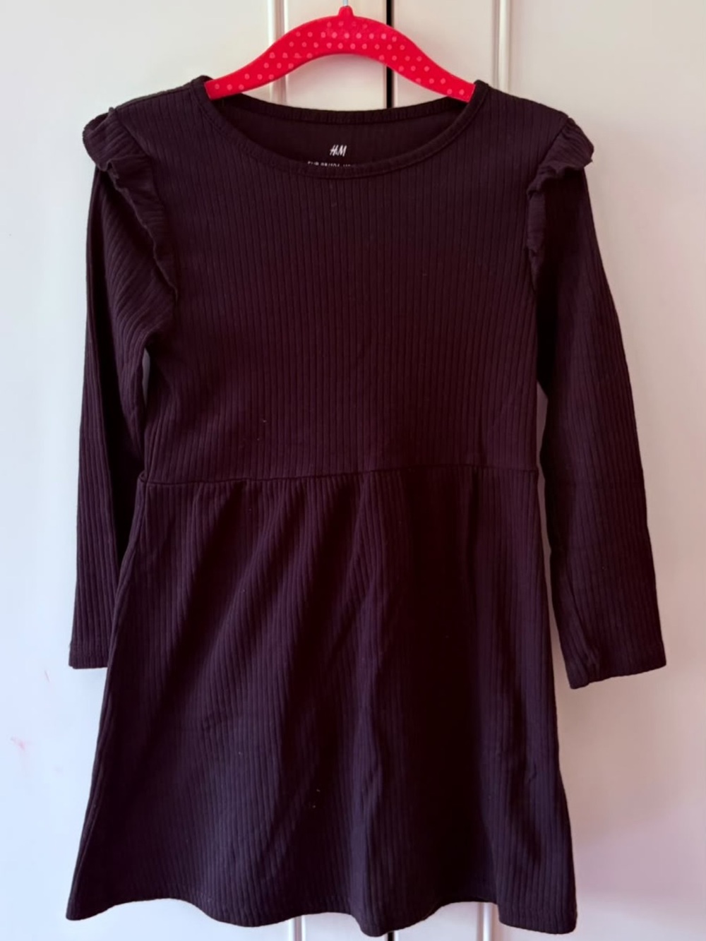 H&M Black Ribbed Long-Sleeve Girls Dress with Ruffle Shoulders